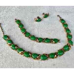 1955 Crown Trifari Caravan Ganges Green Necklace Bracelet and Earrings Set